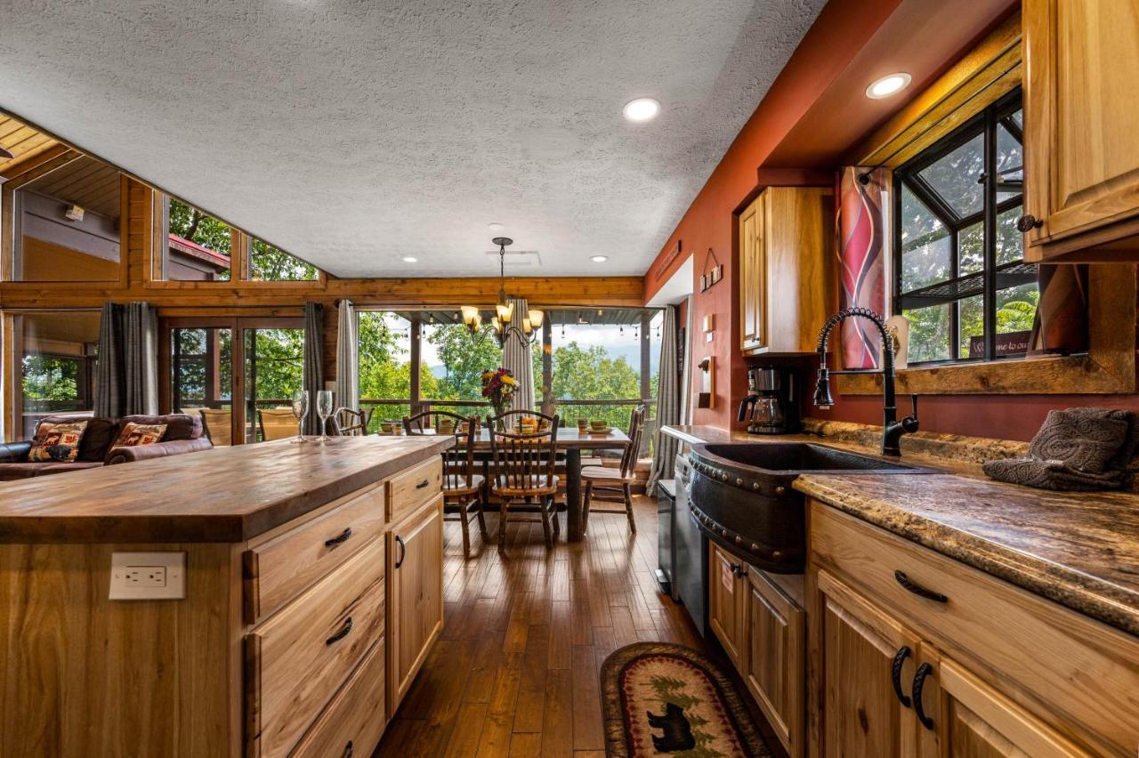 Twinflower Summit - Incredible Views, Pet Friendly! Gatlinburg Esterno foto