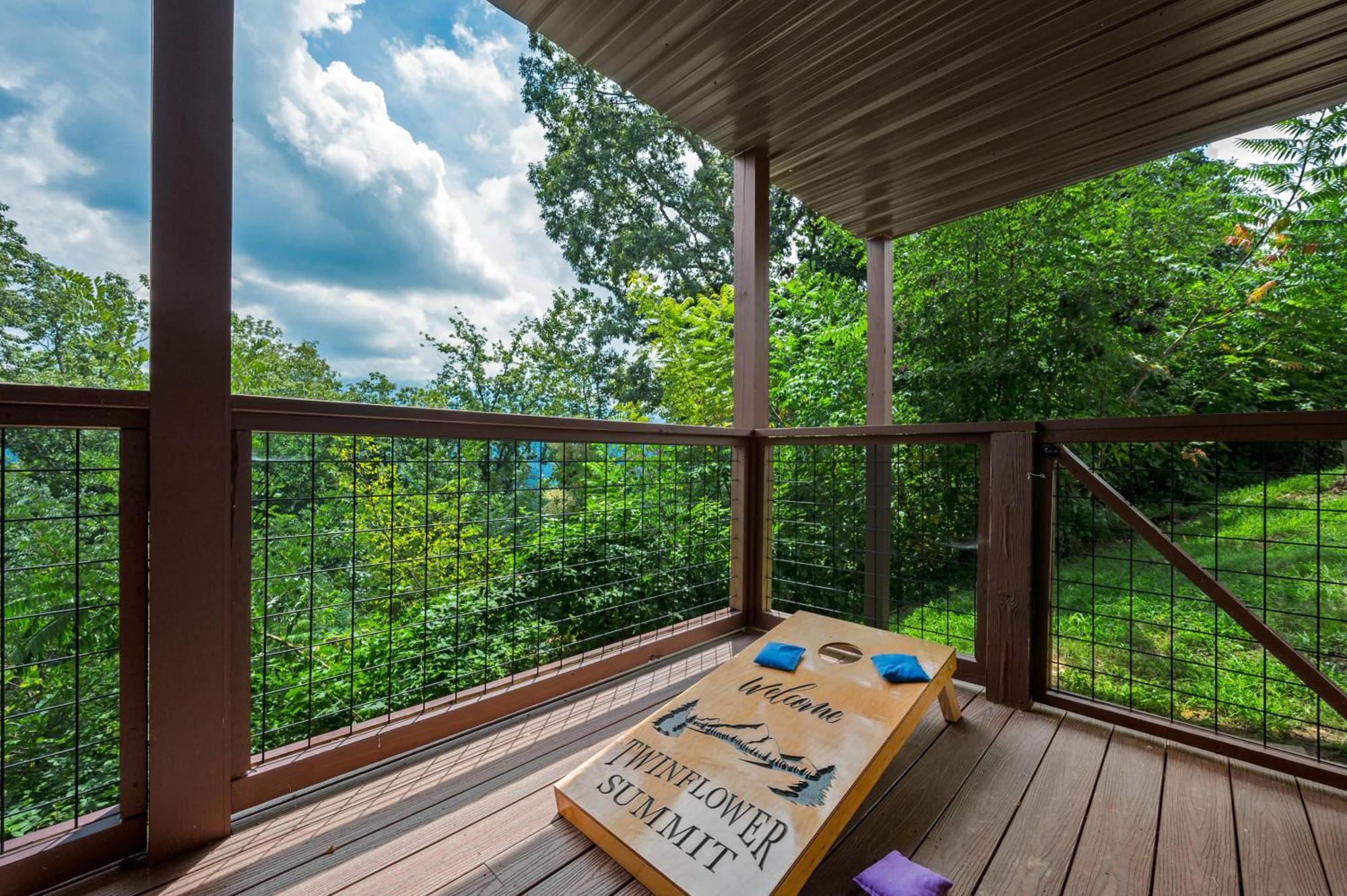 Twinflower Summit - Incredible Views, Pet Friendly! Gatlinburg Esterno foto